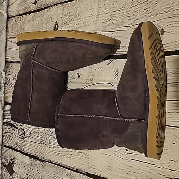 Purple Uggs - Picture 5 of 6
